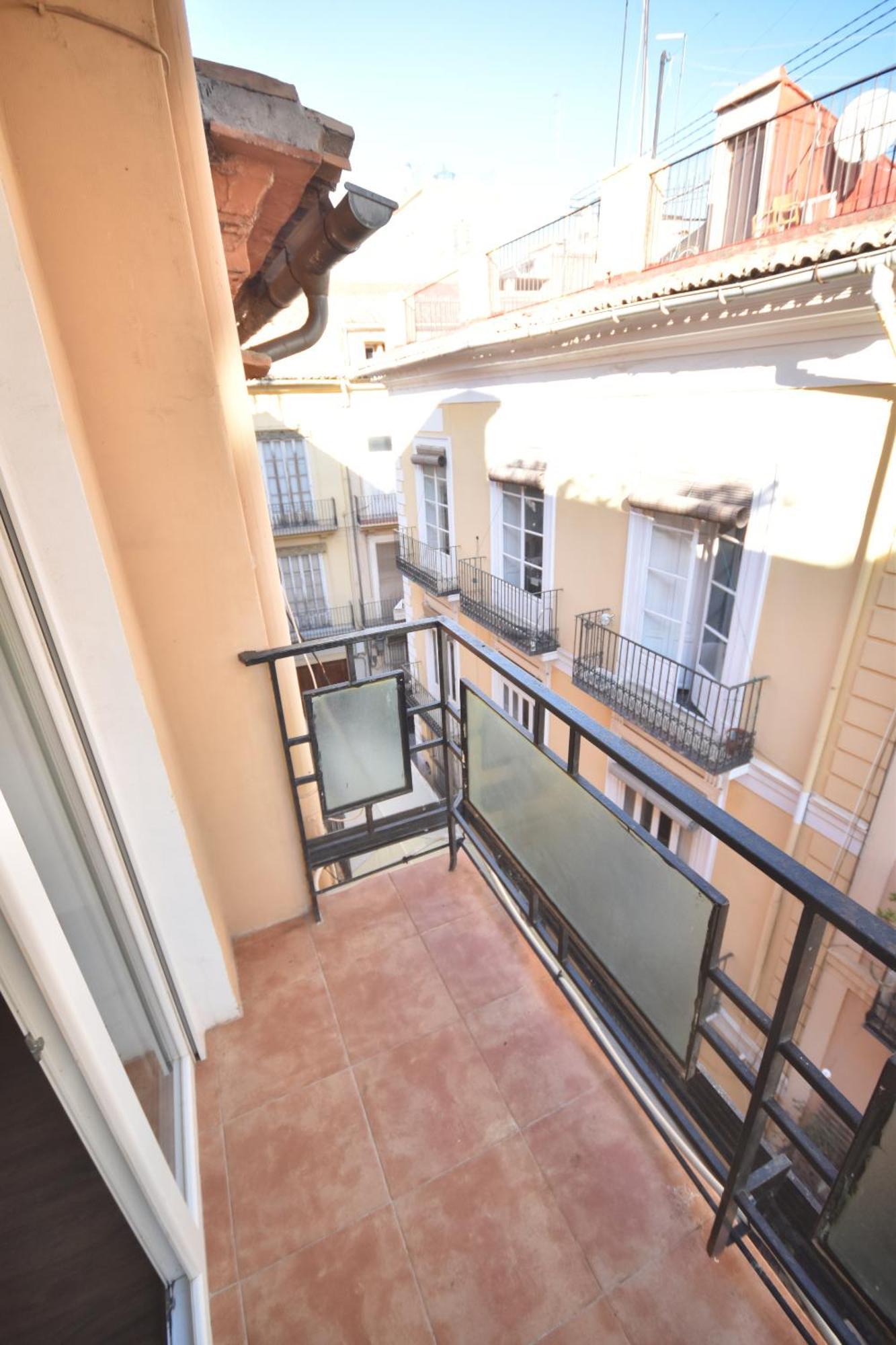 Apartamento Gran piso en barrio historico del centro Valencia Exterior foto